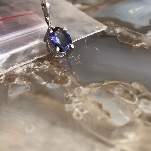 NWT iolite solitaire dangle sterling silver gemstone earrings - Picture 7 of 8